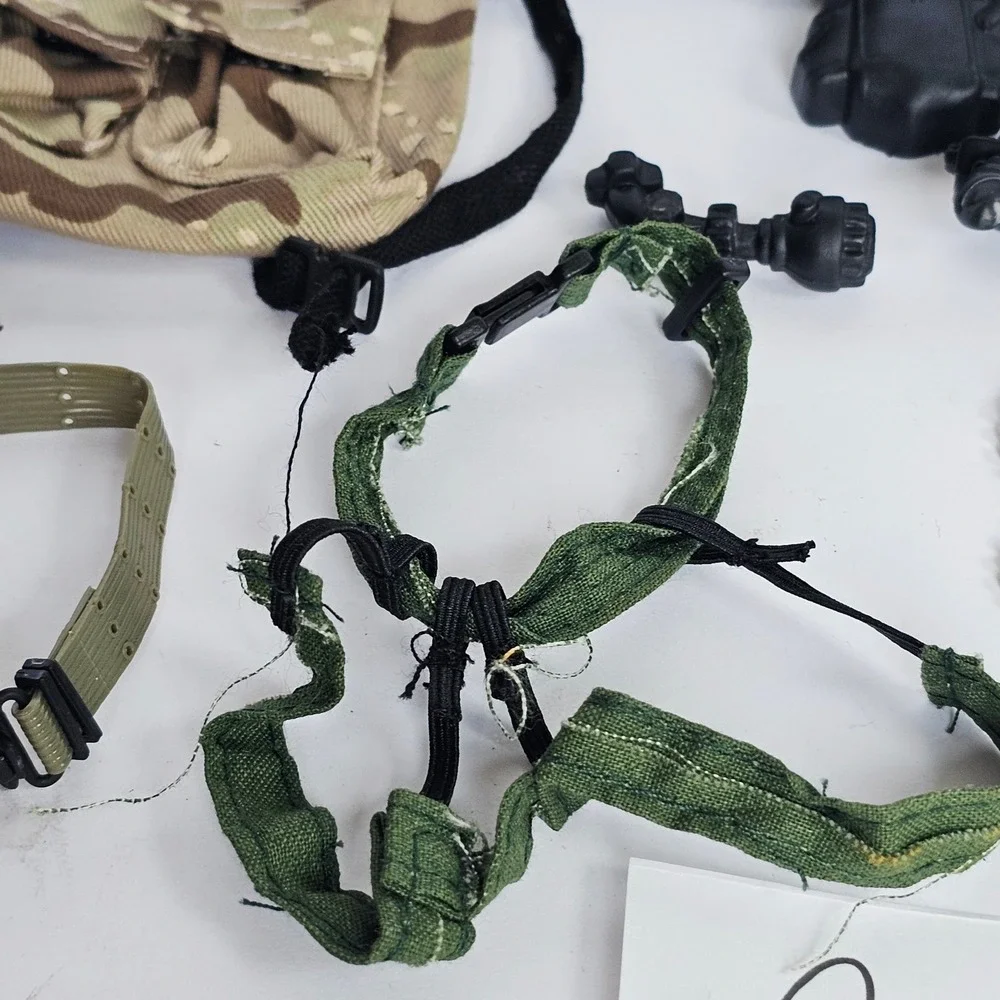 Lot of 17 G.I. JOE‎ World Peacekeepers Military Accessories Gear Bags Radio 1348